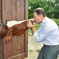 Agribusiness populist members of parliament