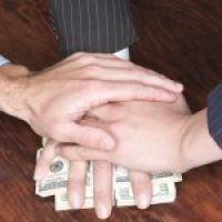 В Україні з’явиться Нацкомісія із запобігання корупції